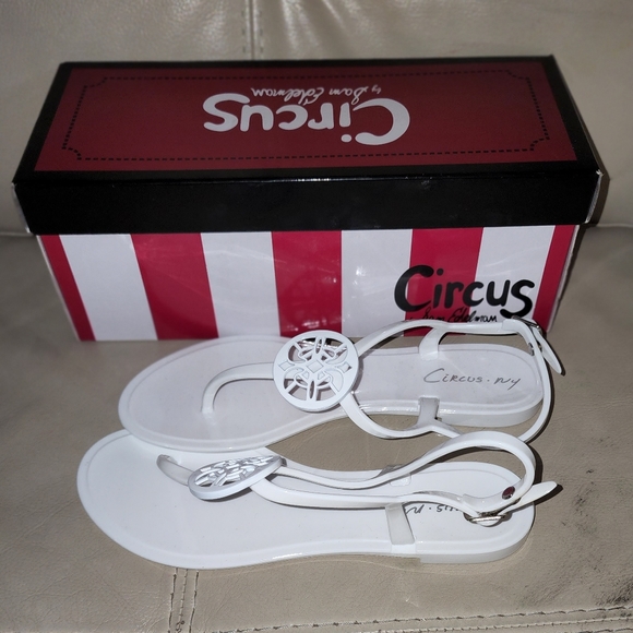 Circus by Sam Edelman Women's Mae Sandal - Picture 2 of 3